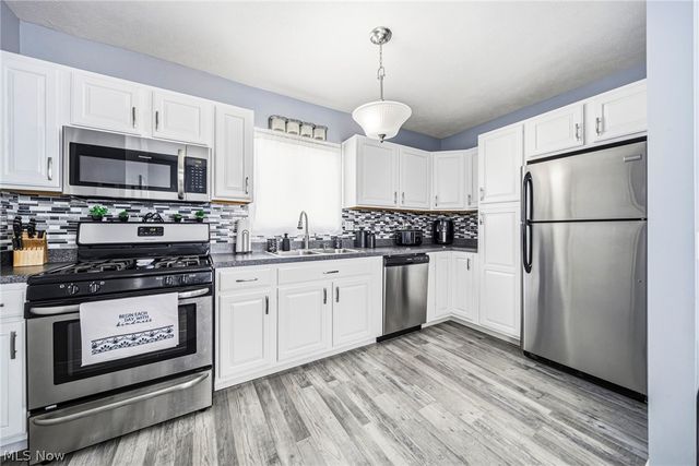 1723 Harbor Avenue, Ashtabula, OH 44004