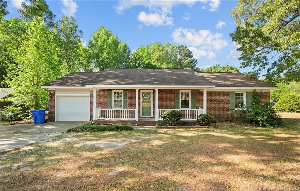 1213 Butterwood Circle, Fayetteville, NC 28314