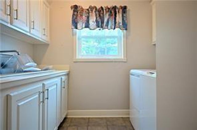 8040 HWY 28 EAST Highway, Pineville, LA 71360