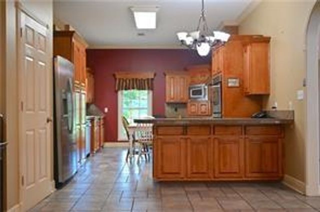 8040 HWY 28 EAST Highway, Pineville, LA 71360