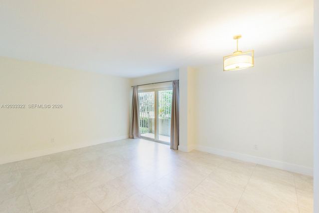5838 SW 74 Terrace 101, South Miami, FL 33143