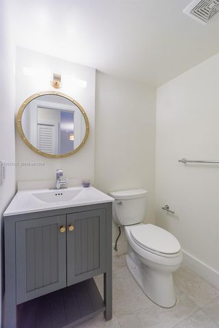 5838 SW 74 Terrace 101, South Miami, FL 33143
