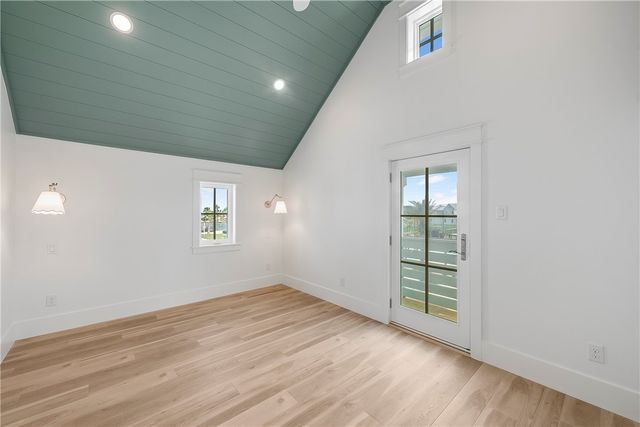 201 Laughing Gull Lane A, Port Aransas, TX 78373