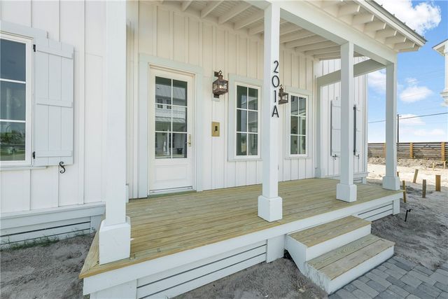 201 Laughing Gull Lane A, Port Aransas, TX 78373