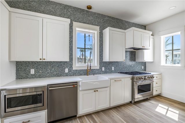 201 Laughing Gull Lane A, Port Aransas, TX 78373