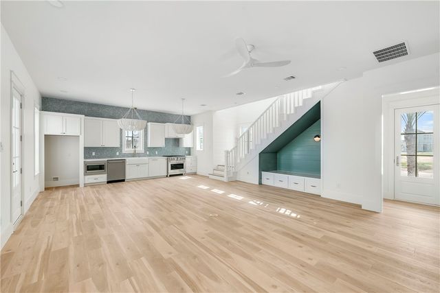 201 Laughing Gull Lane A, Port Aransas, TX 78373