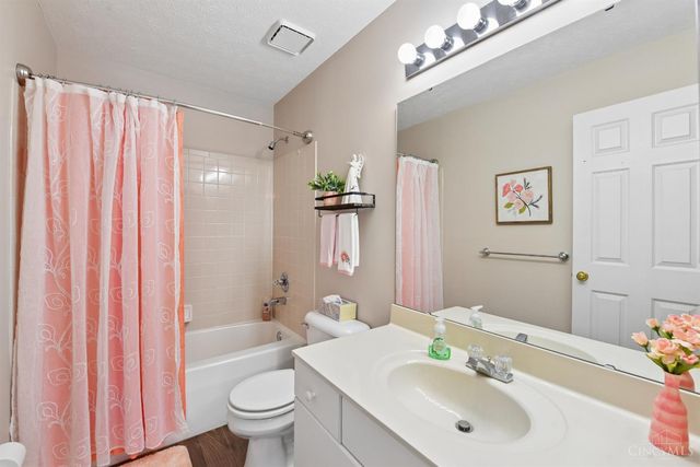 4355 Towneside Court, Mason, OH 45040