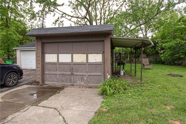 25 Forbes Road, Bedford, OH 44146