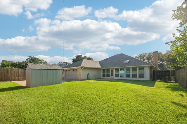 1412 Wagonwheel Court, Irving, TX 75061