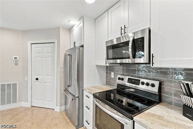 9160 Southmont CV 101, Fort Myers, FL 33908