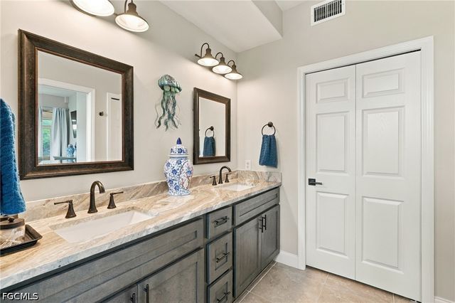 9160 Southmont CV 101, Fort Myers, FL 33908