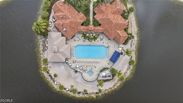 9160 Southmont CV 101, Fort Myers, FL 33908