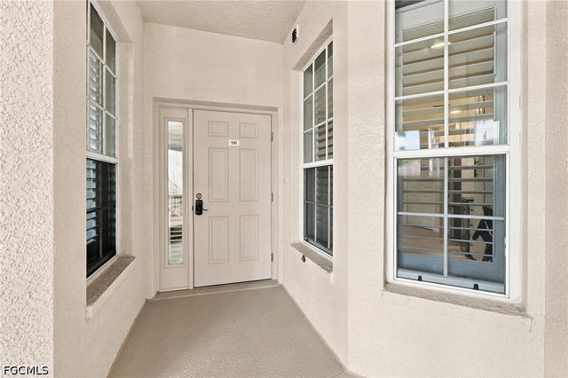 9160 Southmont CV 101, Fort Myers, FL 33908