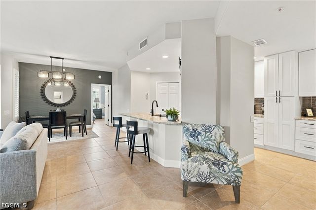 9160 Southmont CV 101, Fort Myers, FL 33908