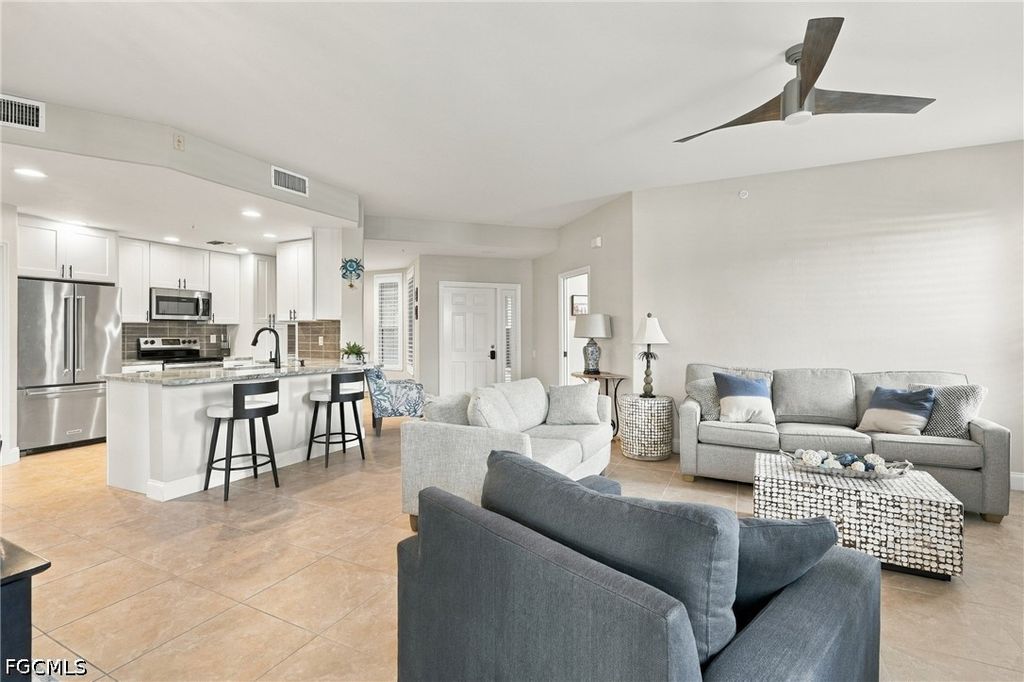 9160 Southmont CV 101, Fort Myers, FL 33908
