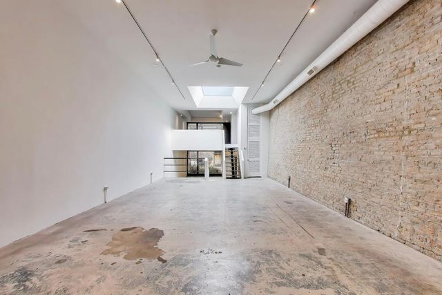 1839 S Halsted Street, Chicago, IL 60608