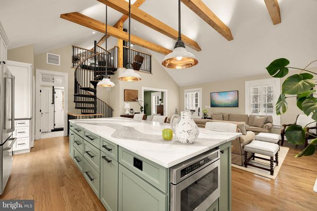 3421 21ST AVE N, Arlington, VA 22207