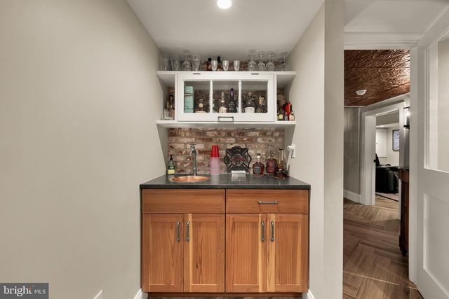 3421 21ST AVE N, Arlington, VA 22207