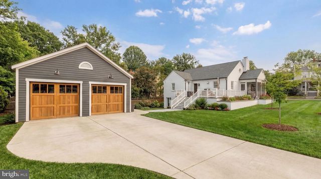 3421 21ST AVE N, Arlington, VA 22207