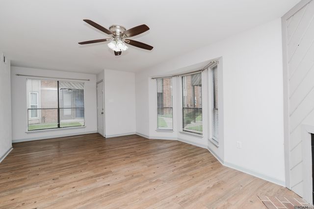 1757 S Brightside View Dr, Baton Rouge, LA 70820