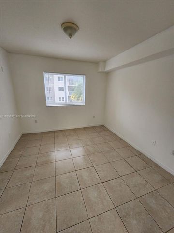 11060 SW 196th St 209, Cutler Bay, FL 33157