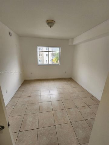 11060 SW 196th St 209, Cutler Bay, FL 33157