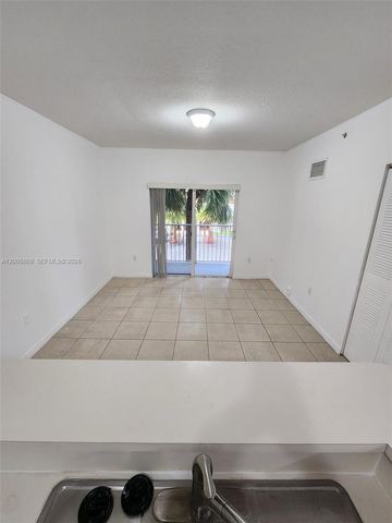 11060 SW 196th St 209, Cutler Bay, FL 33157