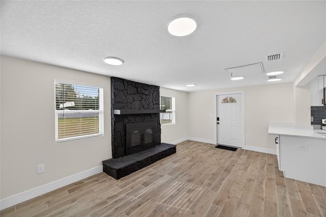 17352 US HIGHWAY 41, Spring Hill, FL 34610