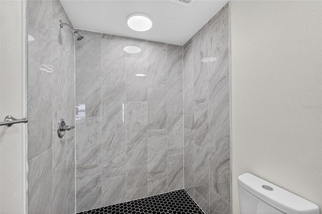 17352 US HIGHWAY 41, Spring Hill, FL 34610