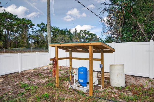 17352 US HIGHWAY 41, Spring Hill, FL 34610