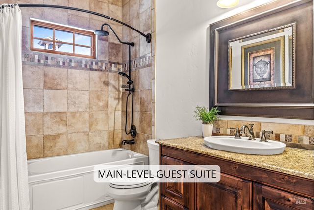 1020 W Shearwater Lane, Eagle, ID 83616