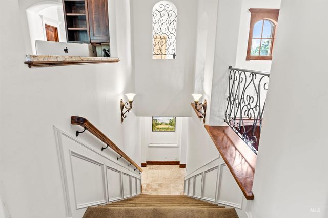 1020 W Shearwater Lane, Eagle, ID 83616