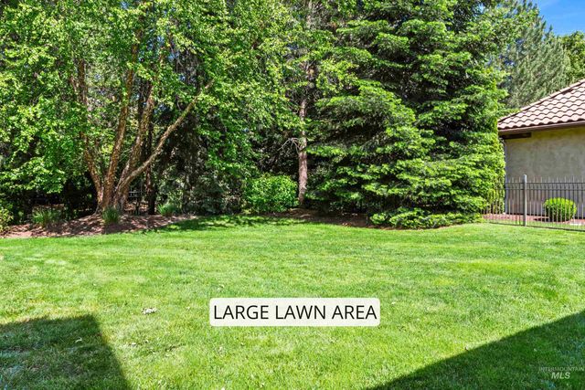 1020 W Shearwater Lane, Eagle, ID 83616