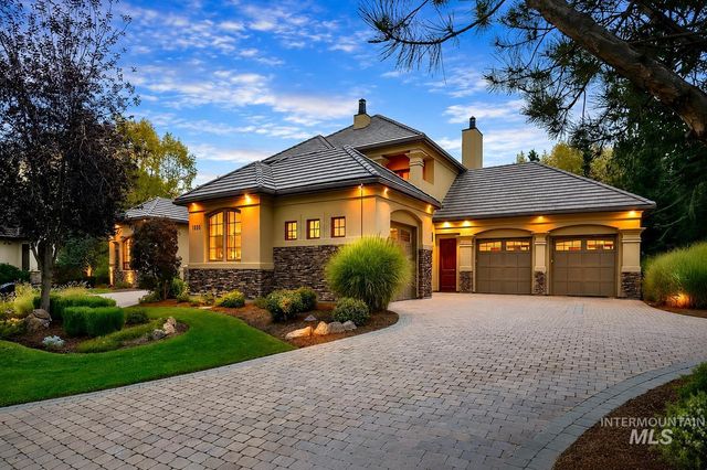 1020 W Shearwater Lane, Eagle, ID 83616