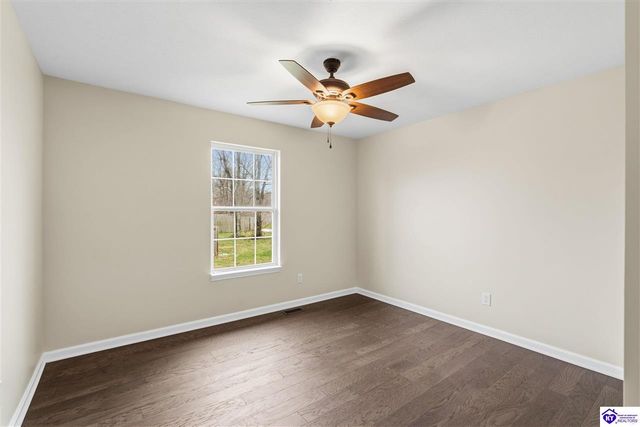 219 Meadowlake Drive, Radcliff, KY 40160