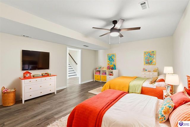 219 Meadowlake Drive, Radcliff, KY 40160