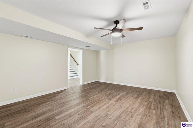 219 Meadowlake Drive, Radcliff, KY 40160