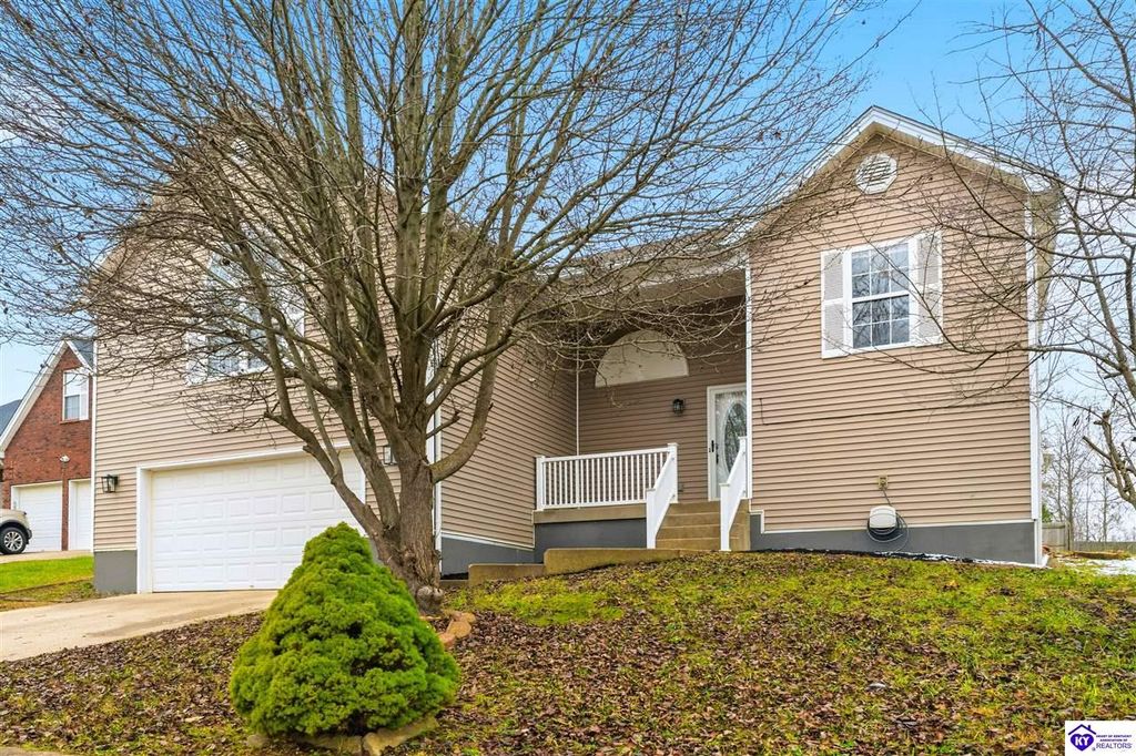 219 Meadowlake Drive, Radcliff, KY 40160