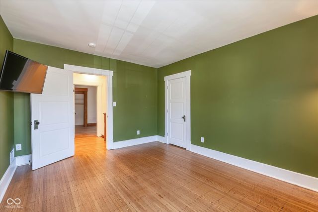 373 E Burgess Avenue, Indianapolis, IN 46219