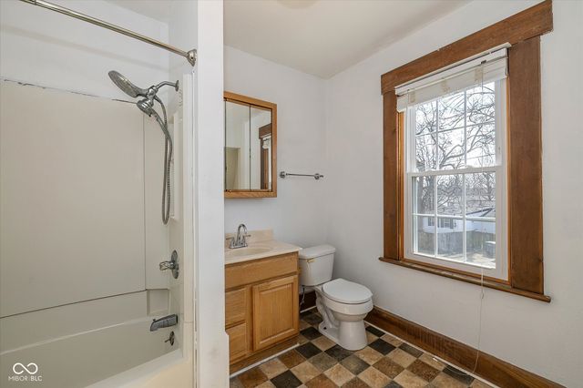 373 E Burgess Avenue, Indianapolis, IN 46219