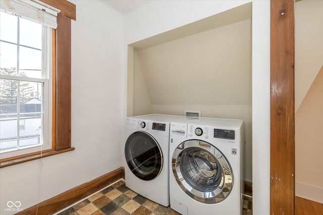 373 E Burgess Avenue, Indianapolis, IN 46219