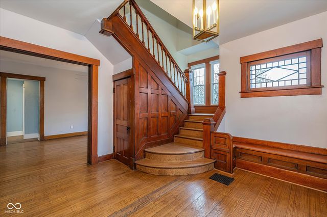 373 E Burgess Avenue, Indianapolis, IN 46219