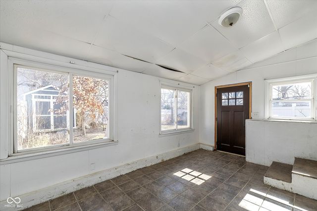 373 E Burgess Avenue, Indianapolis, IN 46219