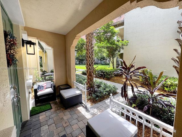 4126 Cascada Cir, Cooper City, FL 33024