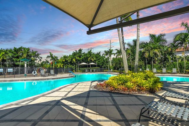 4126 Cascada Cir, Cooper City, FL 33024
