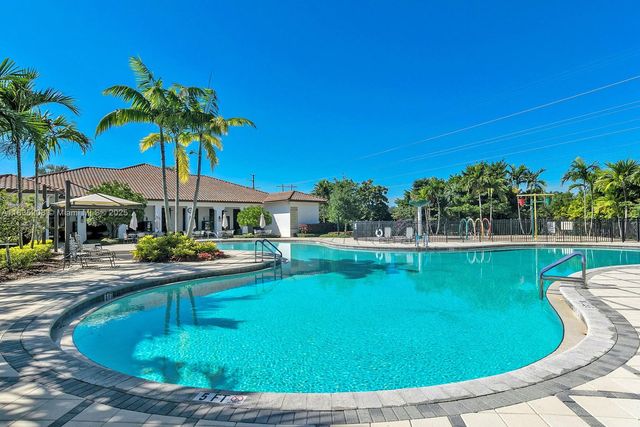 4126 Cascada Cir, Cooper City, FL 33024