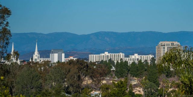 7835 La Jolla Vista Dr, La Jolla, CA 92037