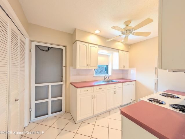190 E Olmstead Drive E10, Titusville, FL 32780