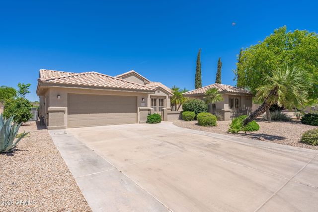 20174 N SHADOW MOUNTAIN Drive, Surprise, AZ 85374