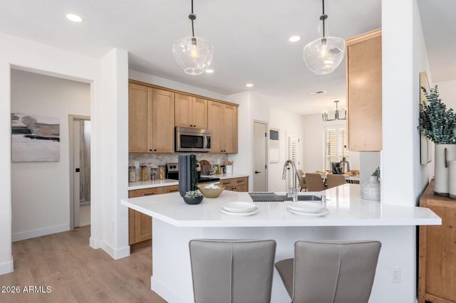 20174 N SHADOW MOUNTAIN Drive, Surprise, AZ 85374